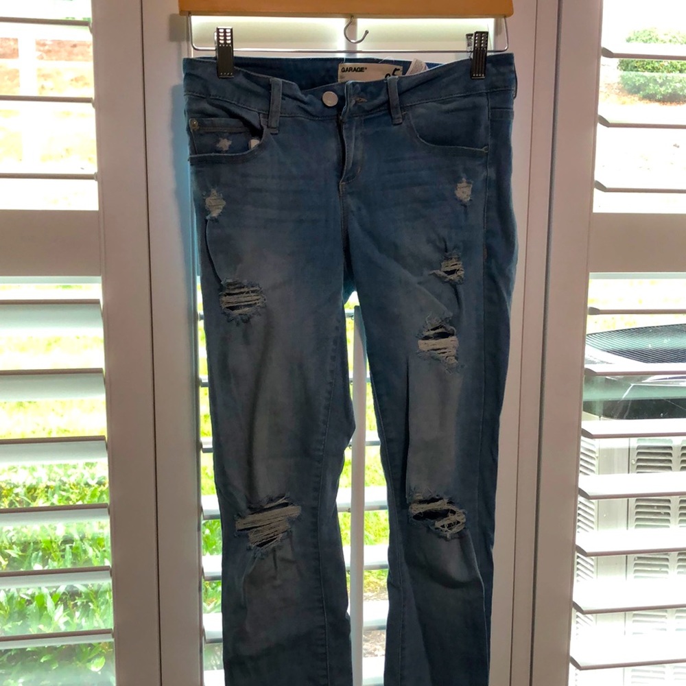 Ripped stretchy high waisted Skinny jeans